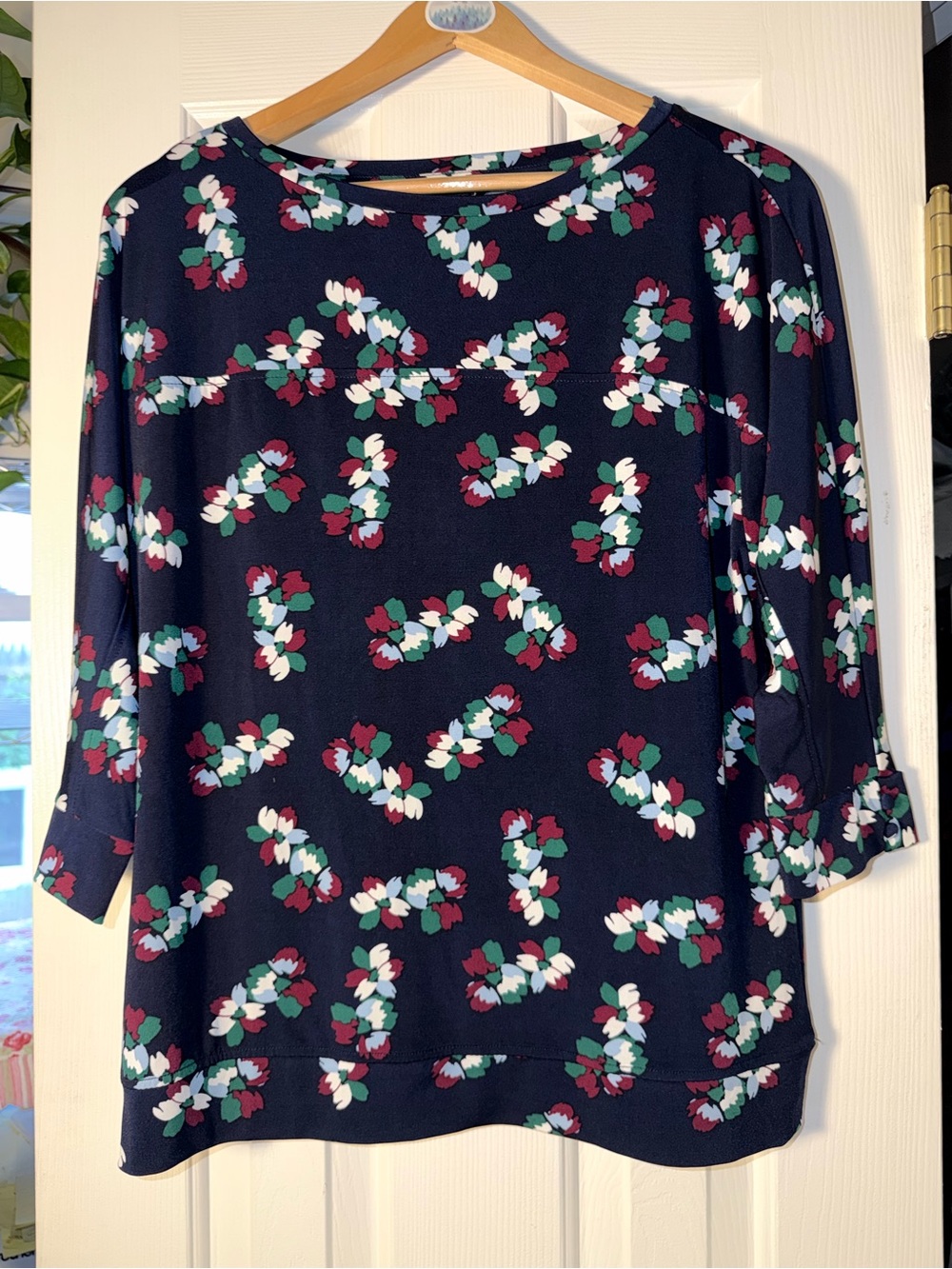 Banana Republic Blouse M Navy Floral 3/4 Sleeve High Low Hem Workwear Top